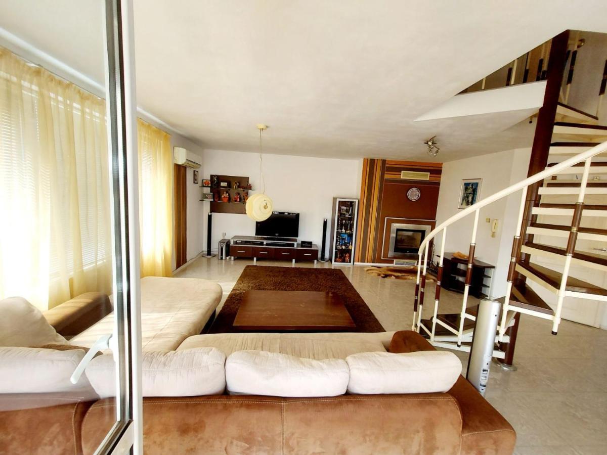 Comfort Flat Burgas Екстер'єр фото